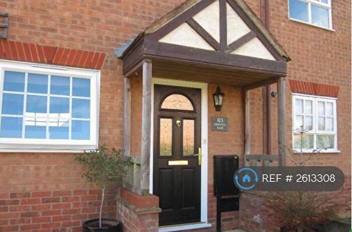 4 Bedroom Semi-Detached House To Rent In Kirkstall Place, Milton Keynes, MK6