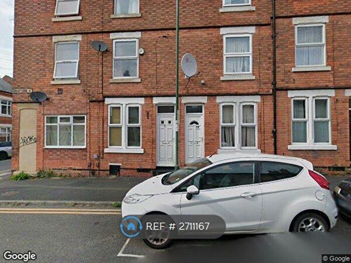 5 Bedroom Terraced House To Rent In Broxtowe Street, Nottingham, NG5