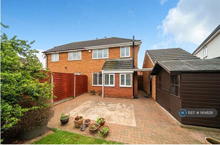 3 Bedroom Semi Detached House To Rent In Tipcat Close, Elstow, Bedford, MK42