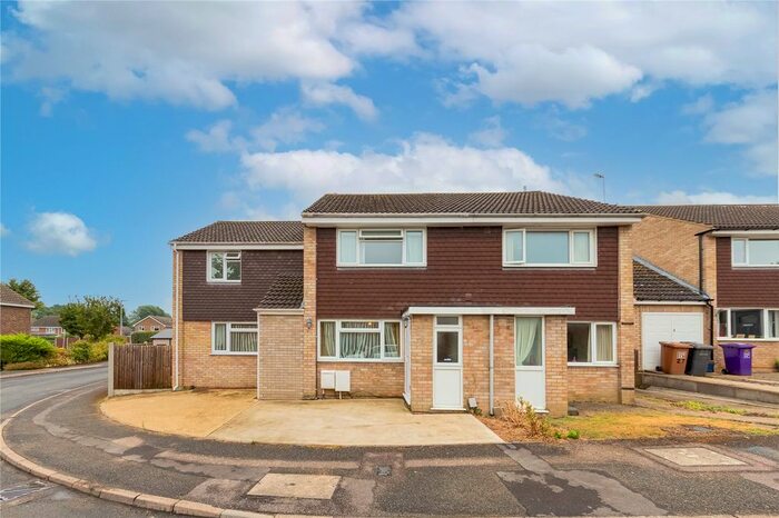 5 Bedroom Semi-Detached House To Rent In Kipling Close, Hitchin, Hertfordshire, SG4