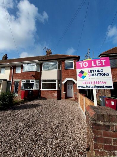3 Bedroom Semi-Detached House To Rent In Limerick Road, Blackpool, Lancashire, FY2