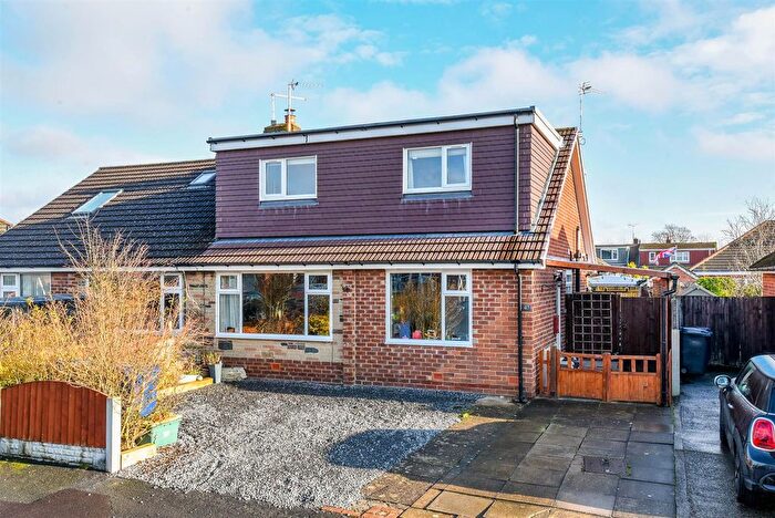 3 Bedroom Semi Detached Bungalow For Sale In Chesham Drive, New Longton, Preston, PR4