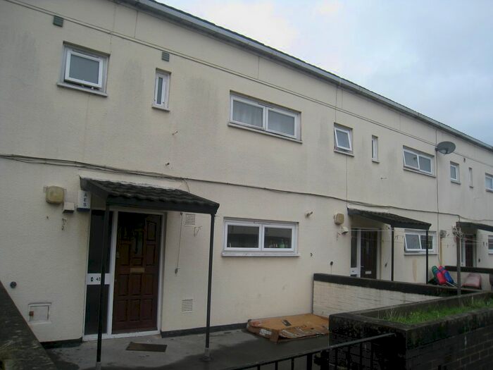3 Bedroom Maisonette To Rent In Kennedy Square, Leamington Spa, CV32