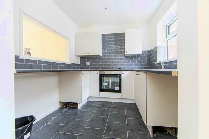 1 Bedroom Maisonette To Rent In Oaklands, Merthyr Vale, Merthyr Tydfil, CF48
