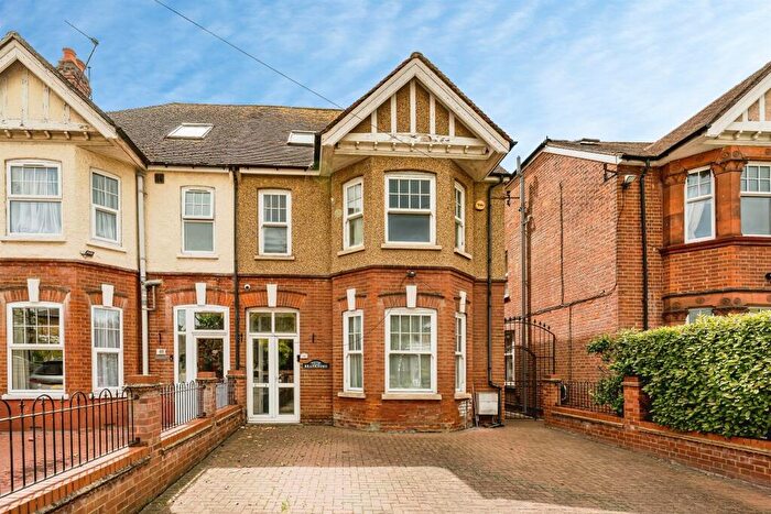 5 Bedroom Detached Bungalow For Sale In Sussex Place, Slough, SL1