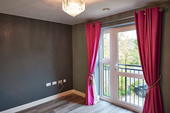2 Bedroom Flat For Sale In Brindley Gardens, Bilbrook, WV8