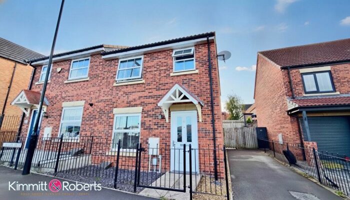 3 Bedroom Semi-Detached House For Sale In Kingfisher Drive, Easington Lane, Houghton Le Spring, Tyne And Wear, DH5