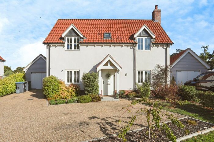 4 Bedroom Detached House For Sale In Mill Road, Badingham, Woodbridge, IP13