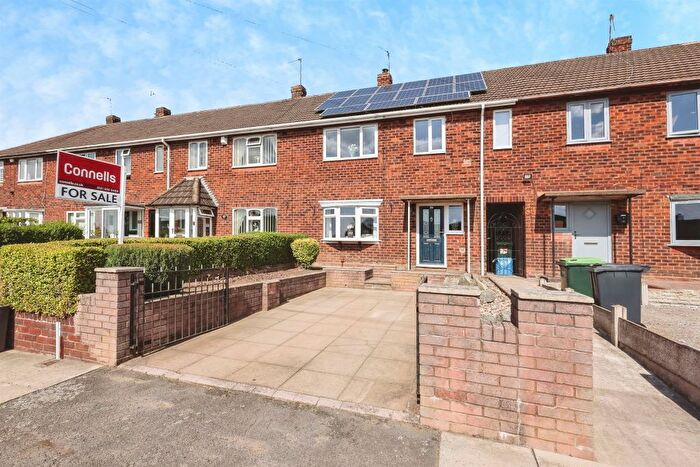 3 Bedroom Terraced House For Sale In Farm Road, Rowley Regis, B65