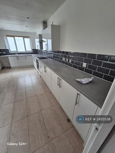 4 Bedroom Terraced House To Rent In Hawthorne Road, Bootle, L20