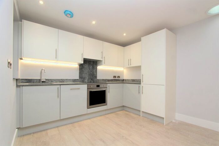 Studio To Rent In Alexandra Park Road, Muswell Hill, London, N10
