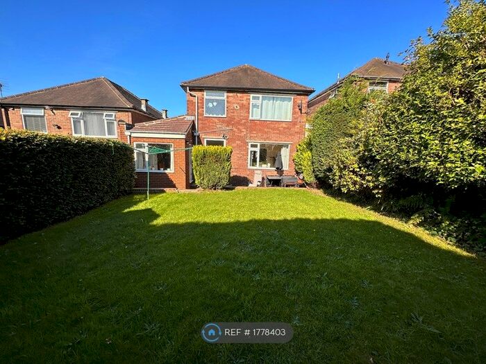 3 Bedroom Detached House To Rent In Barnfield Drive, Sheffield, S10