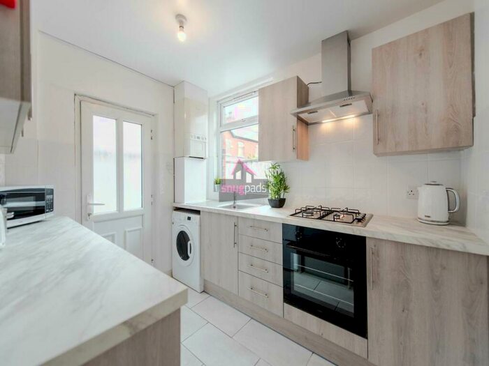 3 Bedroom House To Rent In Doveleys Road, Salford, M6