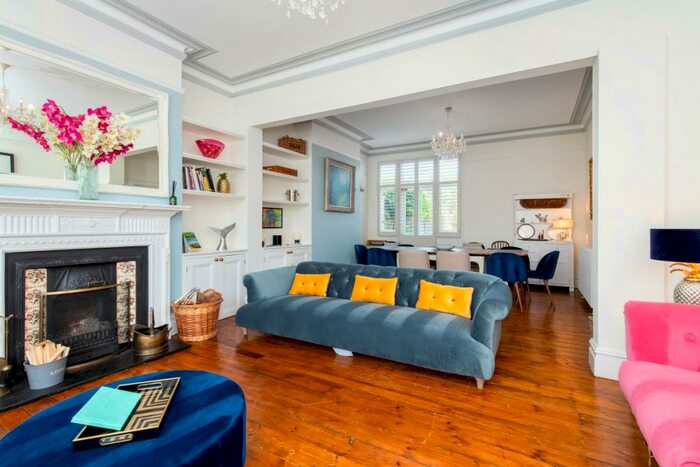 5 Bedroom Semi-Detached House To Rent In Carlisle Road Hove, BN3