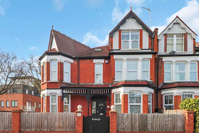 1 Bedroom Apartment To Rent In High Road, London, N20