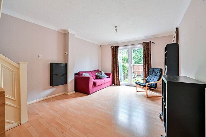 2 Bedroom Terraced House To Rent In Chaucer Drive, South Bermondsey, London, SE1