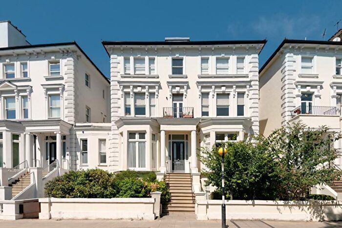 3 Bedroom Apartment To Rent In Belsize Park, Hampstead, London, NW3