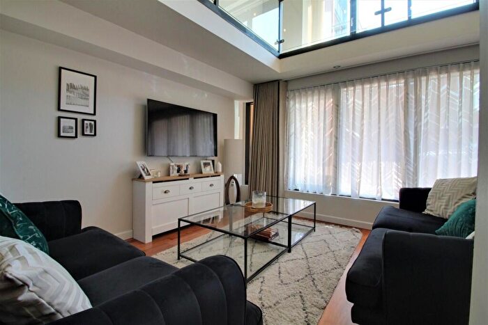 2 Bedroom Apartment To Rent In Amazon Lofts, Tenby Street, Jewellery Quarter, B1