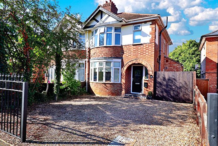 3 Bedroom Semi Detached House For Sale In Paston Lane, Walton, Peterborough, PE4