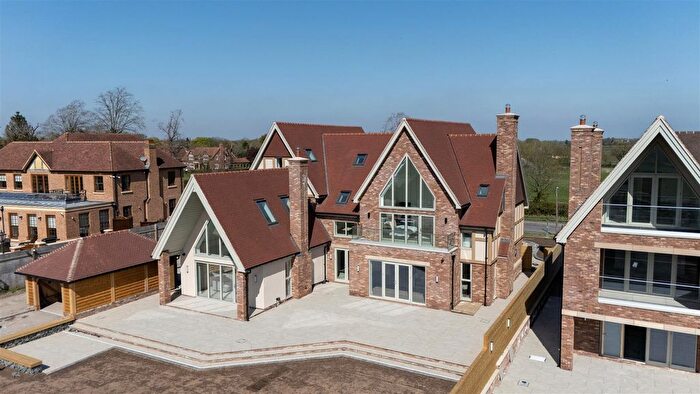 6 Bedroom Detached House To Rent In Kenilworth Road, Knowle, Solihull, B93