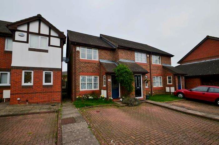 2 Bedroom End Of Terrace House To Rent In Elliott Avenue, Ruislip, HA4