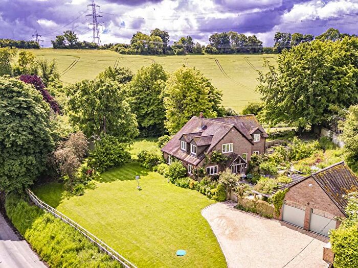 4 Bedroom Detached House For Sale In Madera, Streatley On Thames, RG8