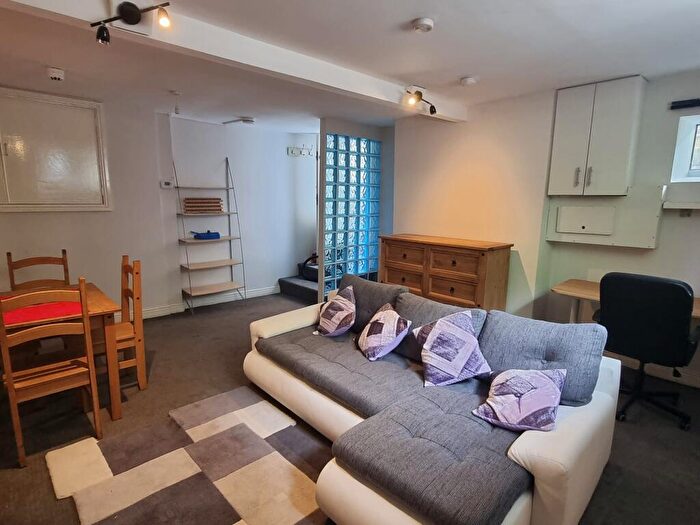 1 Bedroom Flat To Rent In E Tapton House Road, Sheffield, S10