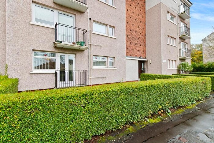 2 Bedroom Flat For Sale In Berryknowes Road, Cardonald, G52