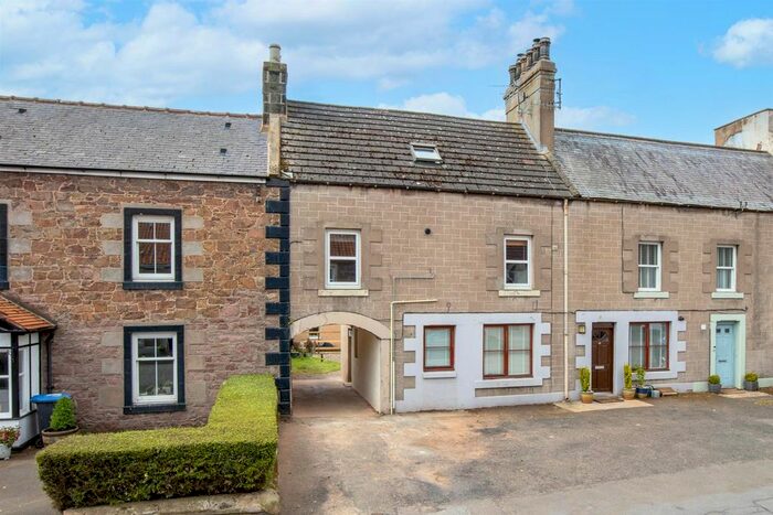 3 Bedroom Flat For Sale In High Street, Ayton, Eyemouth, TD14