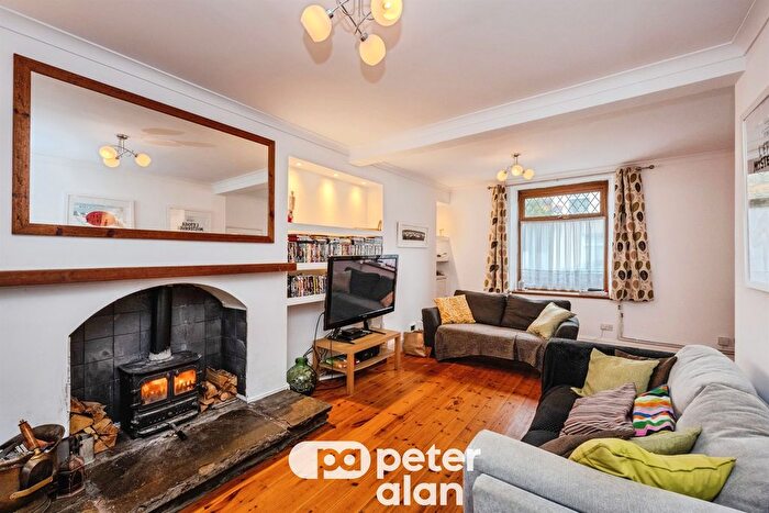 4 Bedroom Semi Detached House For Sale In Tonclwyda, Clyne, Neath, SA11