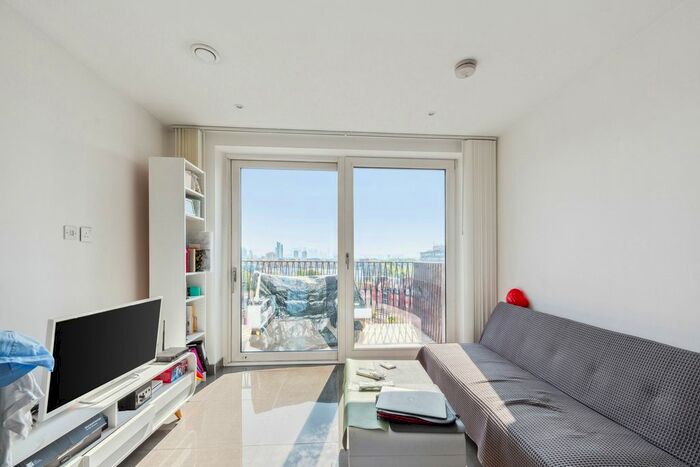 1 Bedroom Flat To Rent In Buckstone Apartments, Blackfriars Road, London, SE1