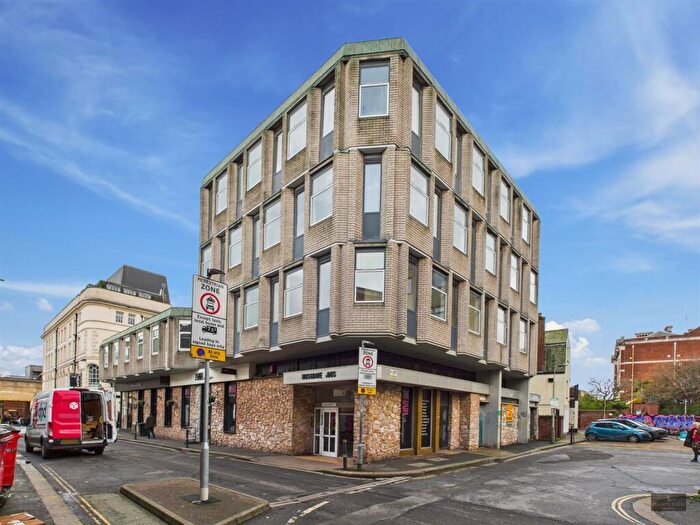 9 Bedroom Flat For Sale In Musgrave Row, Exeter, EX4