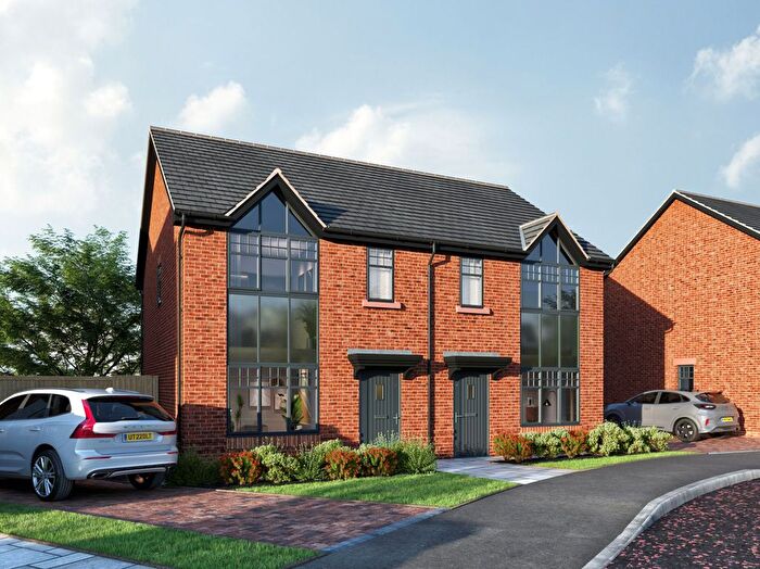 3 Bedroom Semi-Detached House For Sale In Weir Close, Tyldesley, M29
