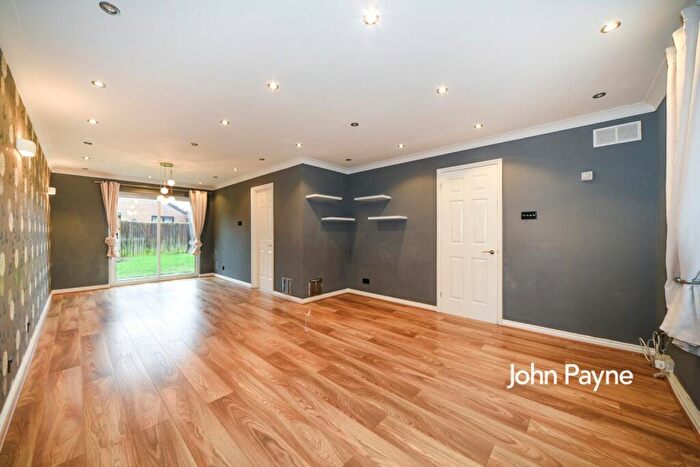 4 Bedroom Detached House To Rent In Margaret Gardner Drive London, SE9