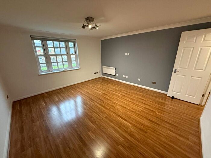 1 Bedroom Flat To Rent In Avon House, Winchmore Hill, N21