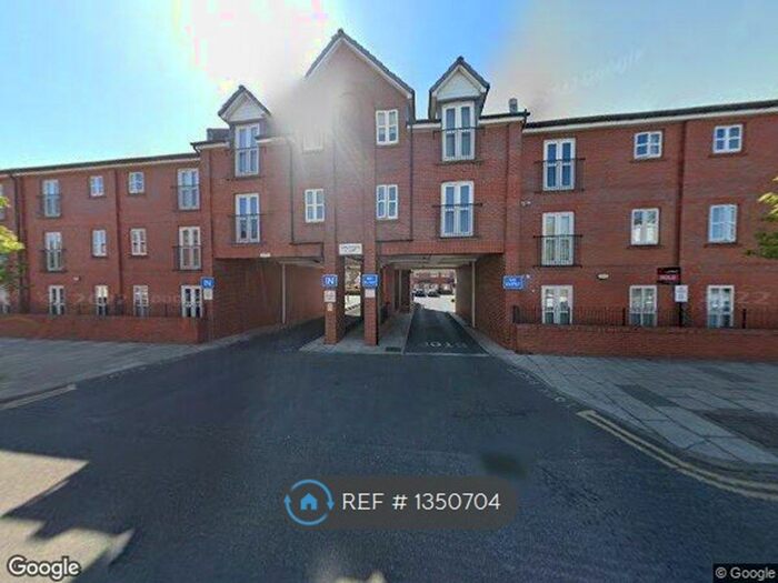2 Bedroom Flat To Rent In Sandpipers Court, Crosby, Liverpool, L23