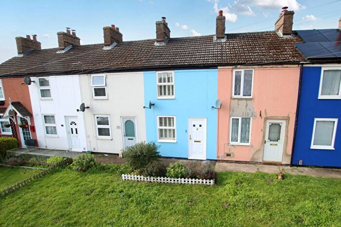 2 Bedroom Terraced House For Sale In Station Road, Sandy, SG19