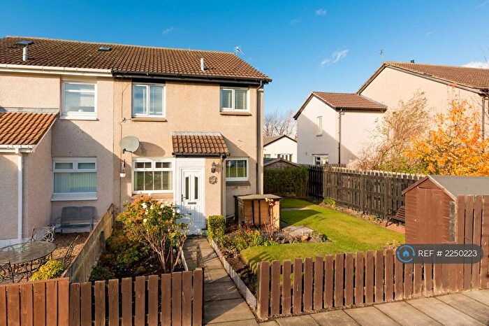 1 Bedroom Terraced House To Rent In Cleikiminfield, Edinburgh, EH15