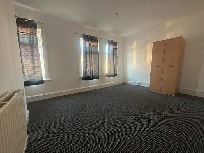 3 Bedroom Terraced House To Rent In Alexandra Road, London, E6