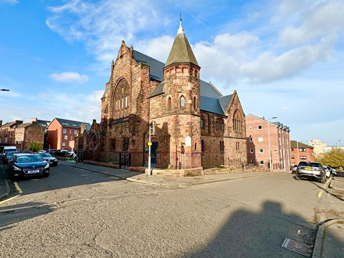 2 Bedroom Flat To Rent In Haddow Street, Hamilton, ML3