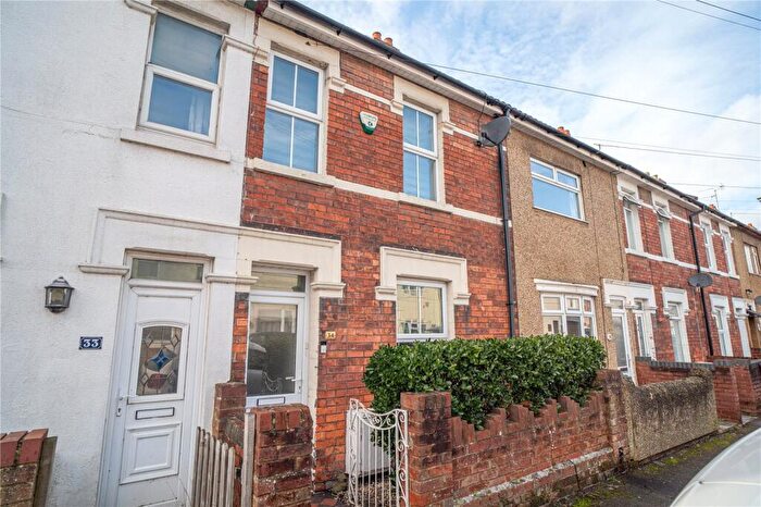 2 Bedroom Terraced House For Sale In Deburgh Street, Rodbourne, Swindon, SN2