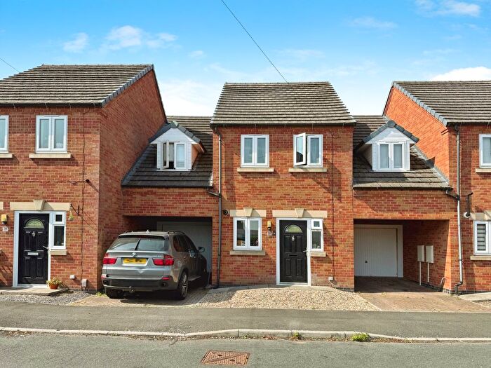 3 Bedroom Terraced House For Sale In Ash Lea Drive, Donnington, Telford, TF2