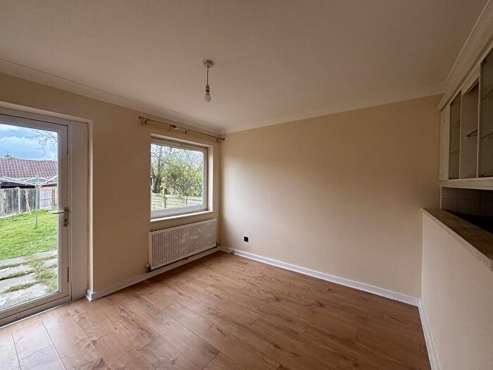 4 Bedroom Town House To Rent In Glazier Drive, Neath Hill, Milton Keynes, MK14