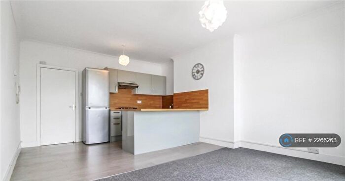 1 Bedroom Flat To Rent In Overcliffe, Gravesend, DA11