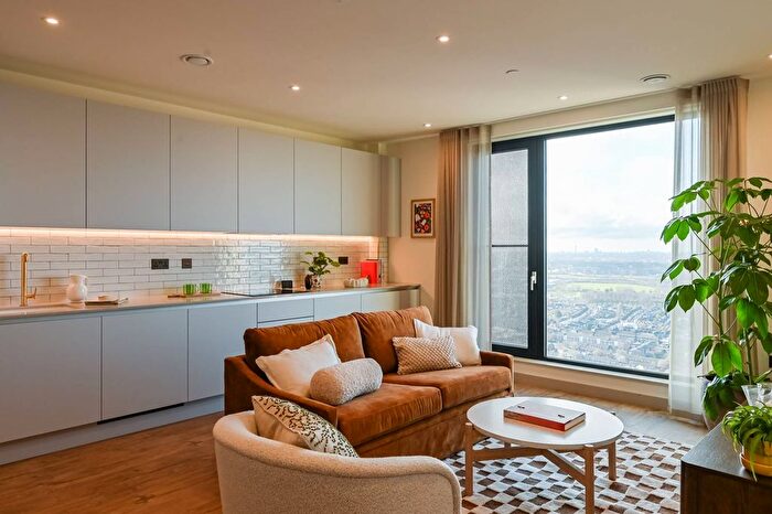 1 Bedroom Flat To Rent In The Eades, Selborne Road, Walthamstow, E17