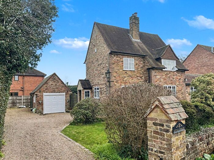 3 Bedroom Detached House For Sale In Copners Drive, Holmer Green, High Wycombe, HP15