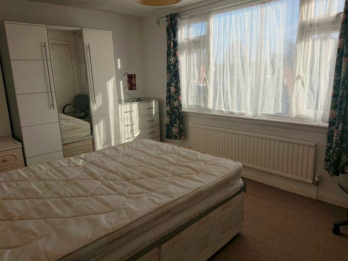 4 Bedroom Semi-Detached House To Rent In Westgate Close, Canterbury, Kent, CT2