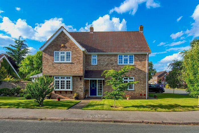 4 Bedroom Detached House For Sale In Broad Oaks, Leavenheath, Suffolk, CO6