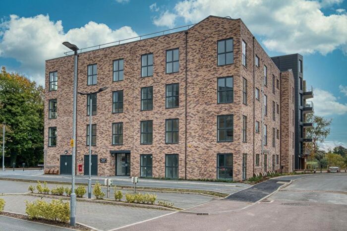 2 Bedroom Flat For Sale In Bridgewater Close, Nottingham, NG2