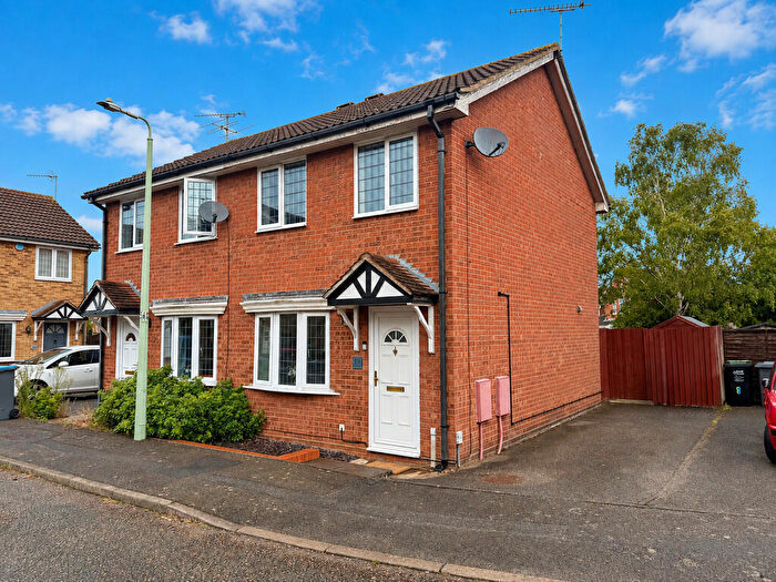 2 Bedroom Semi-Detached House For Sale In Blackthorn Close, Purdis Farm, IP3